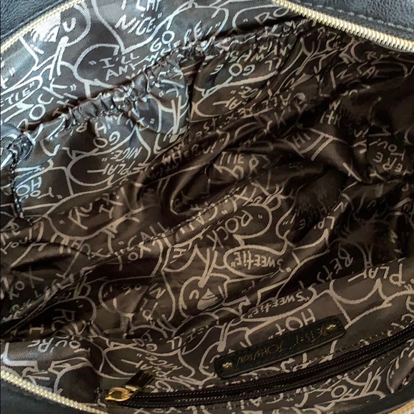 BETSEY JOHNSON Pink Quilted Heart Clasp Crossbody Purse - Picture 8 of 10